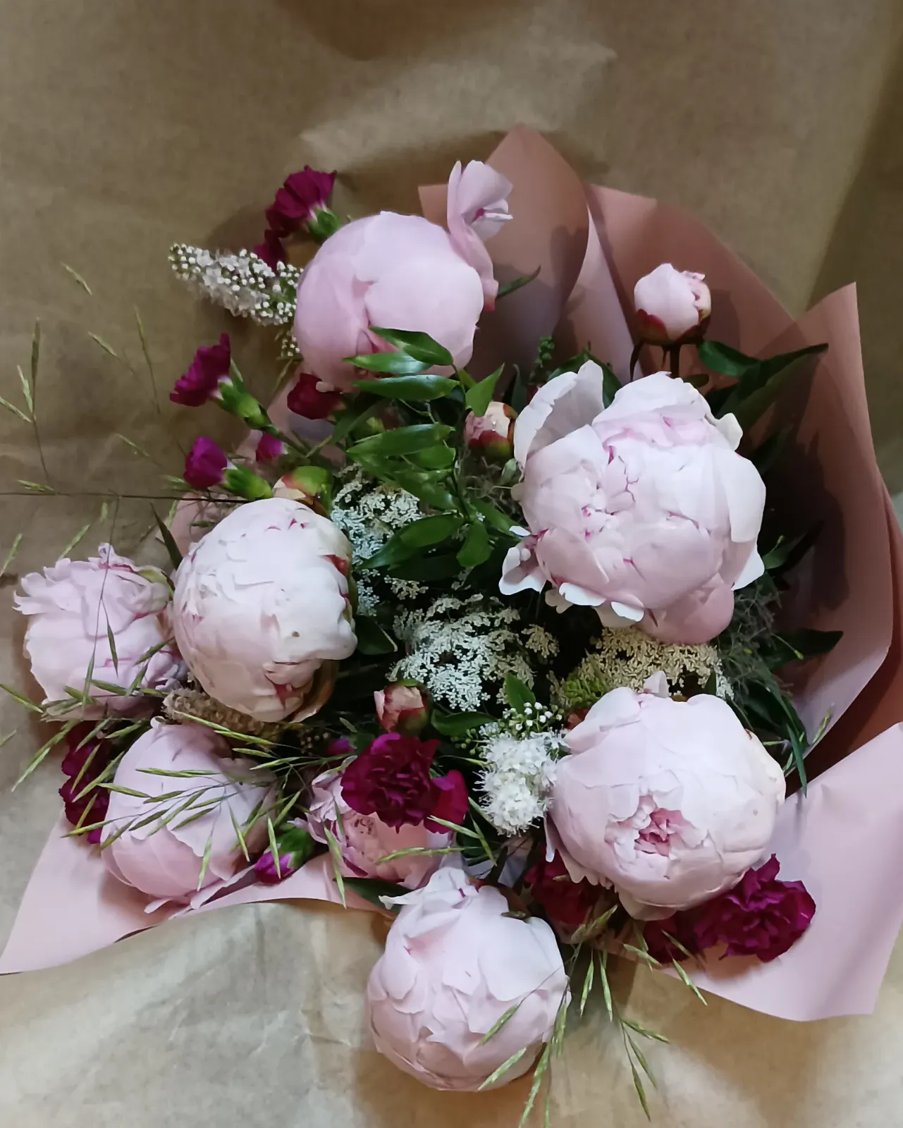 Duży bukiet z różowych piwonii - Wiosenna Pracownia Florystyczna, Kraków
